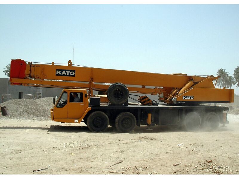 Camion-grue – 10 t